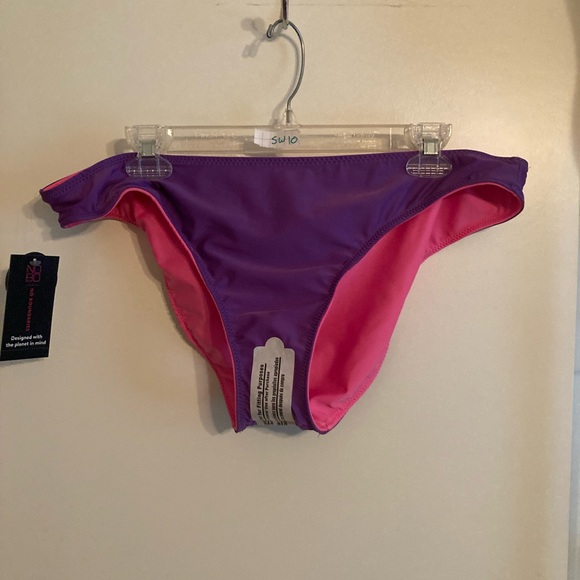 NWT XL Junior’s bikini swim bottom 15/17 reversible pink purple No Boundaries - Picture 7 of 11